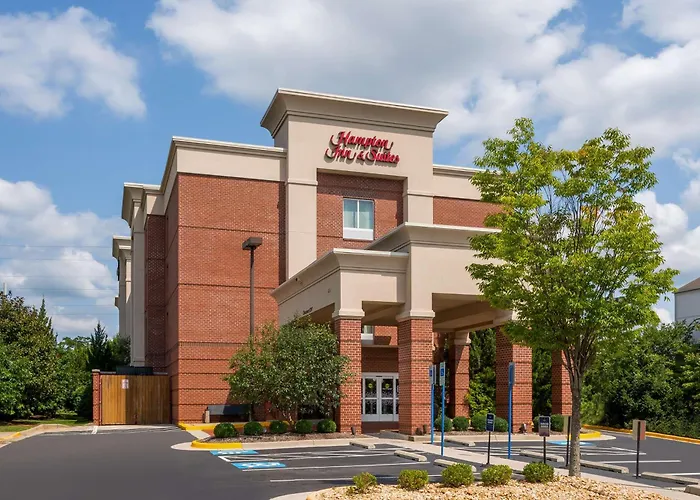 Hampton Inn & Suites Herndon-Reston