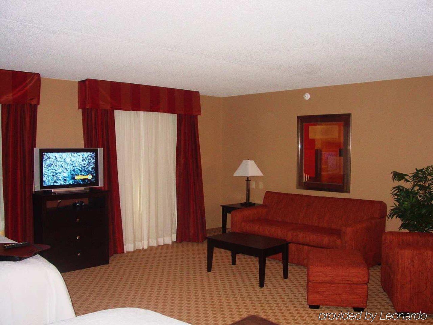 Hotel Hampton & Herndon-reston 3*